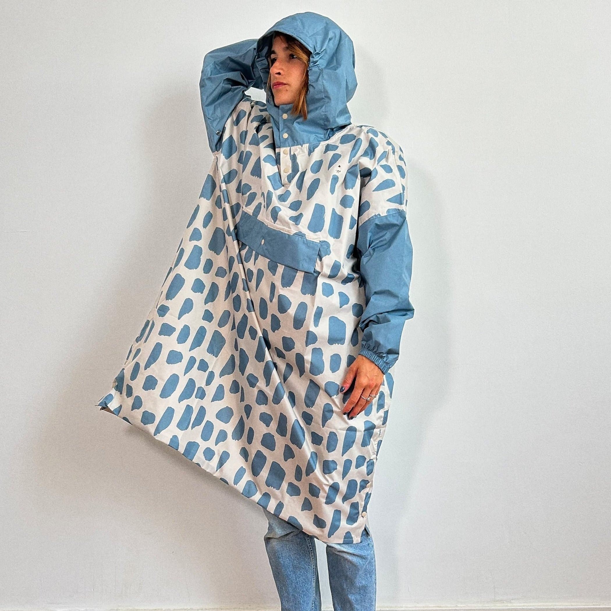 Poncho fun bicolore Icy blue