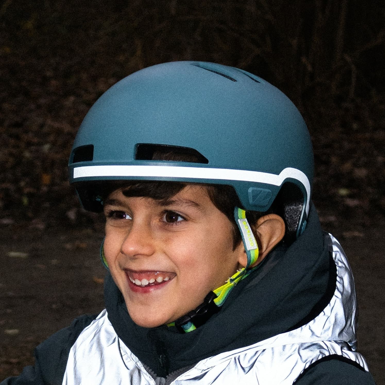 Casque vélo enfant réfléchissant Go Fluo