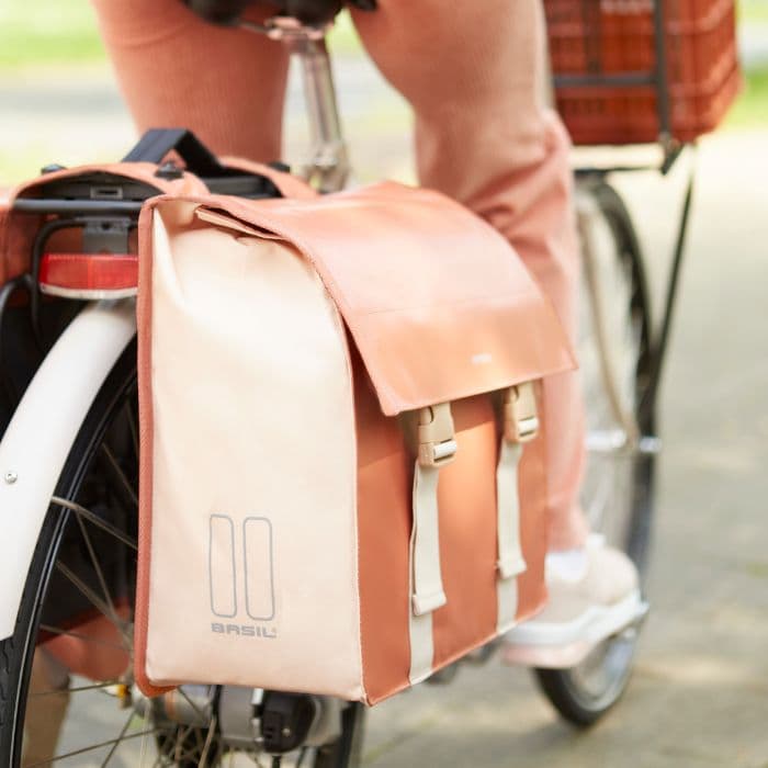 Sacoche vélo femme Basil Urban Load 53L