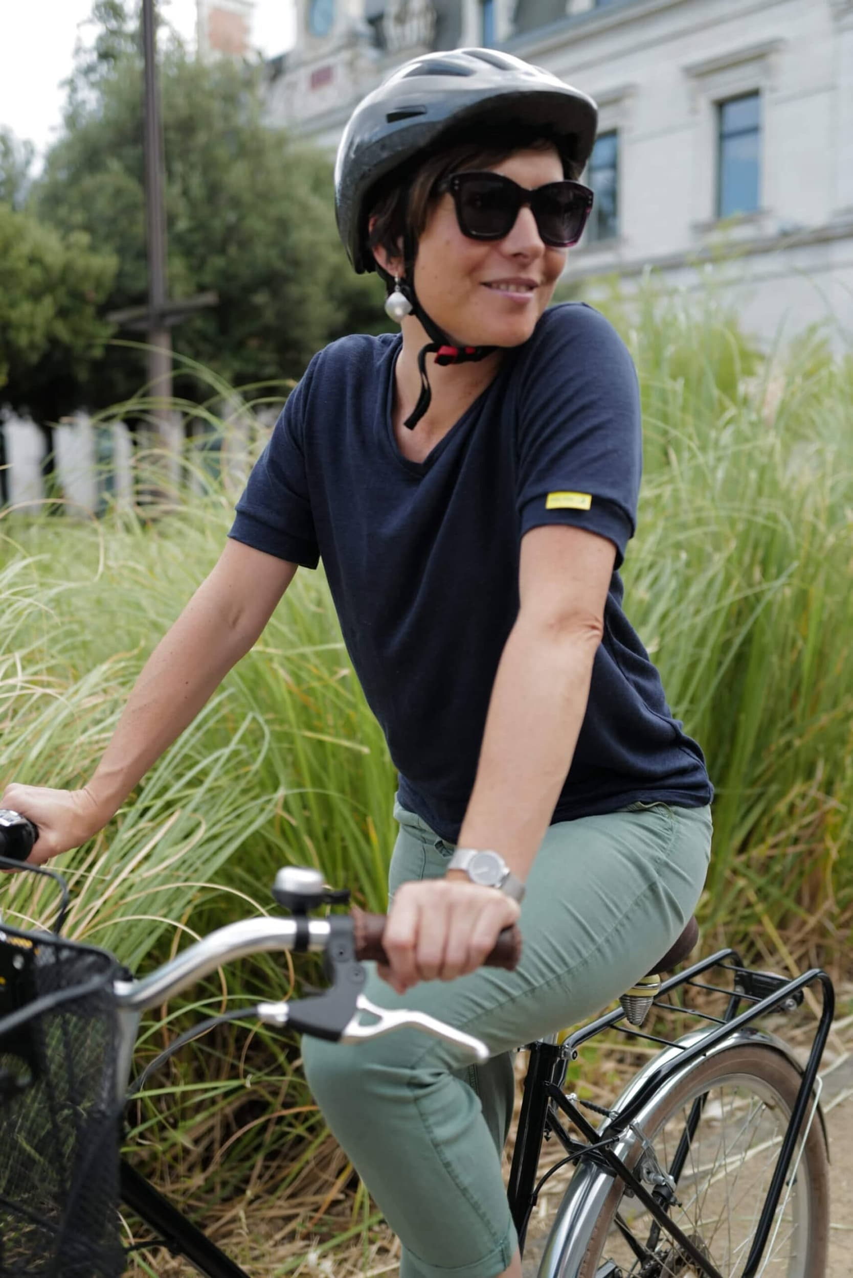 T shirt vélo écoresponsable col V