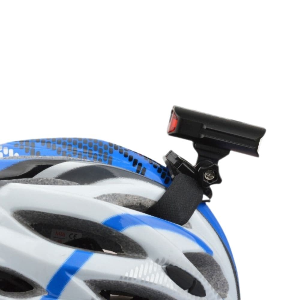 Lampe frontale sur casque vélo
