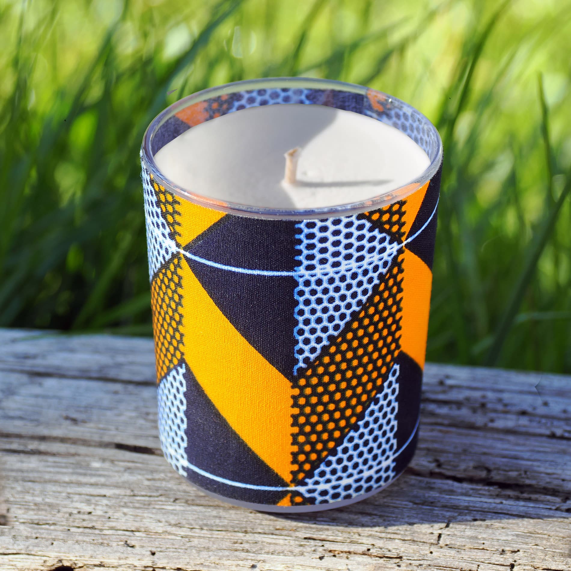 SEGOU LOSANGES Bougie parfumée aux motifs orange et bleu