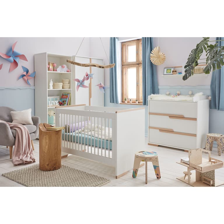 Chambre complète lit bébé évolutif - commode à langer - armoire Pinio Snap Blanc et bois