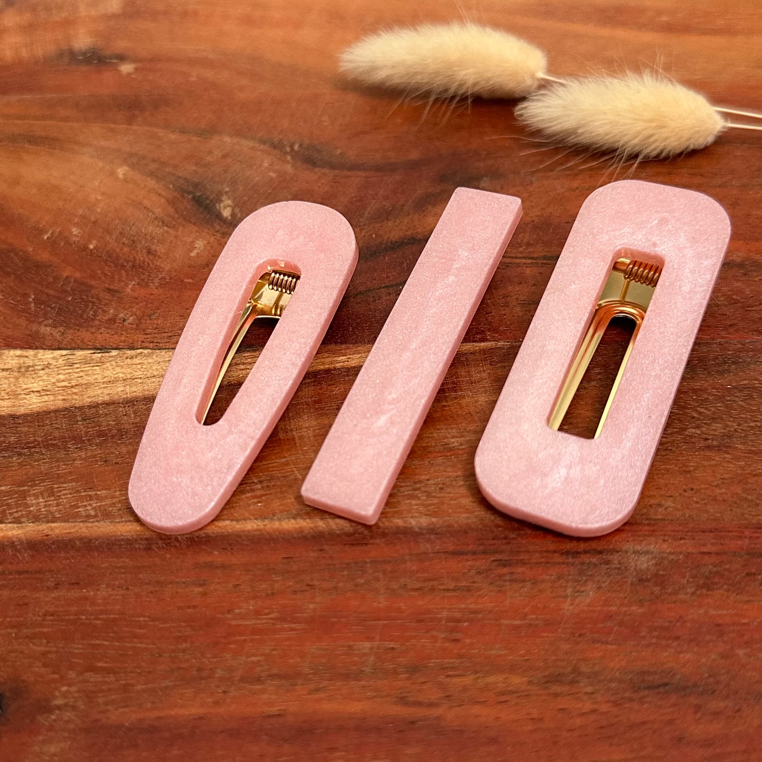 barrette résine rose nacre