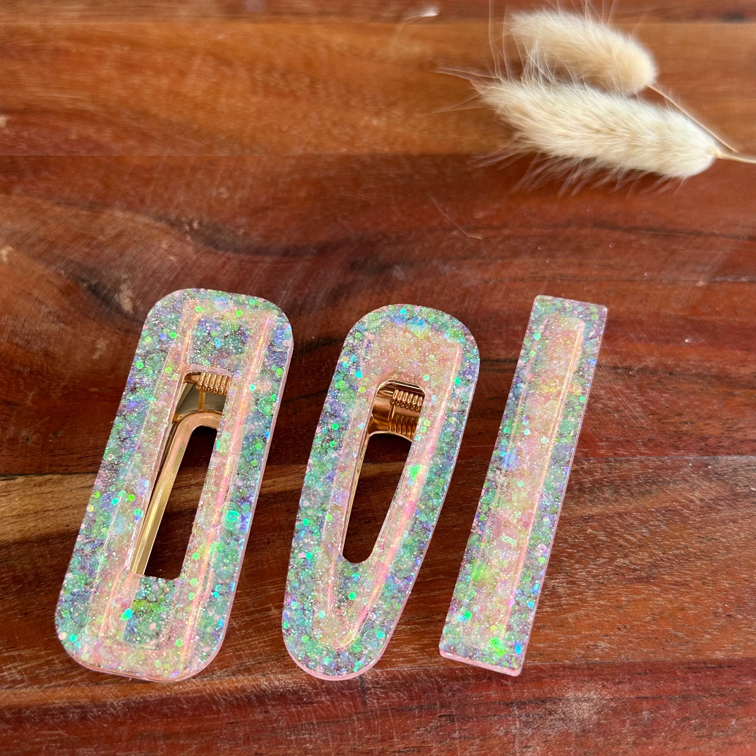 barrette résine paillette rose pale