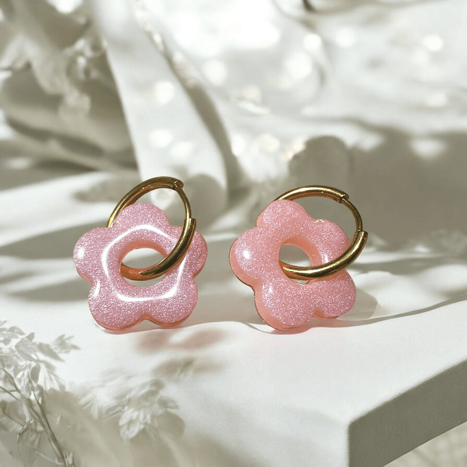 Boucles d'oreilles créole rose nacré