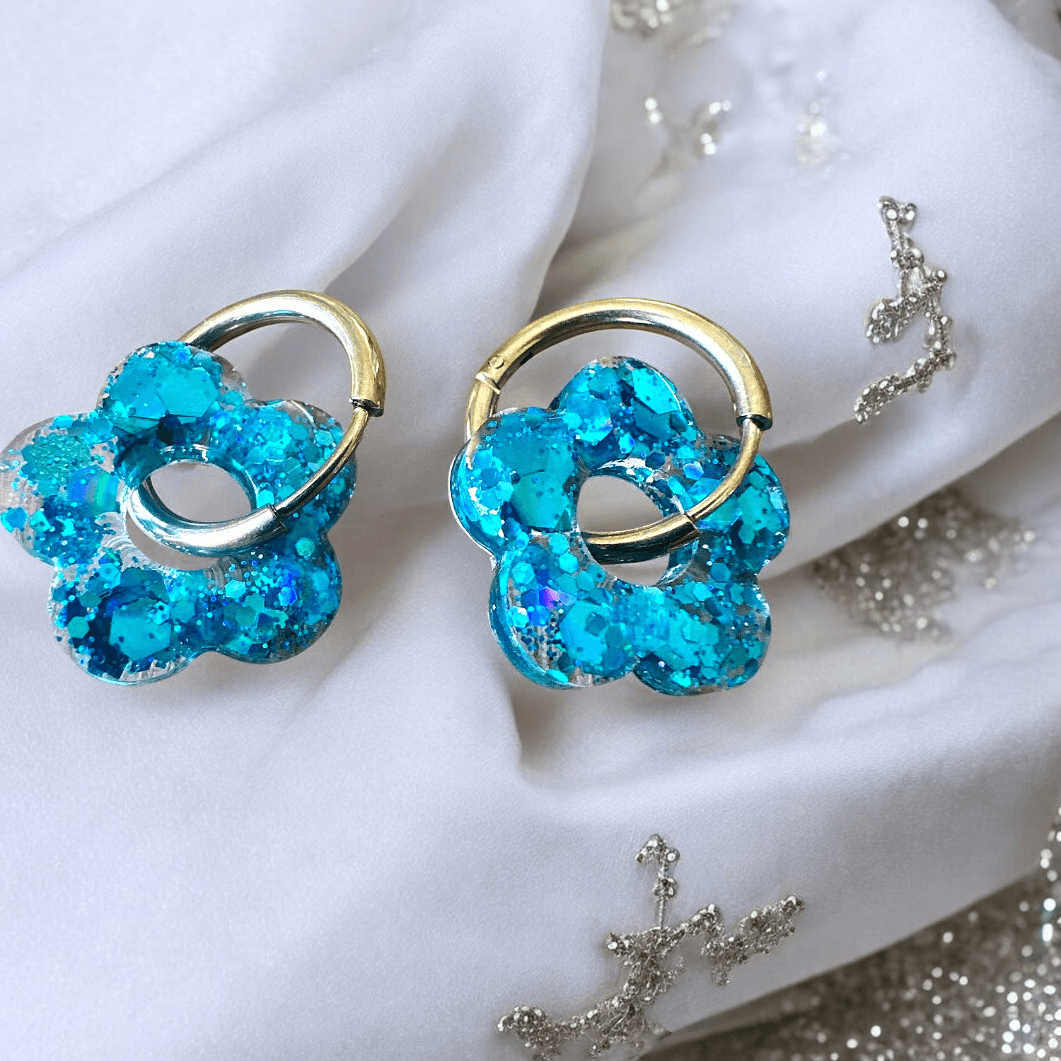 Boucles d'oreilles créole bleu turquoise (lake blue)