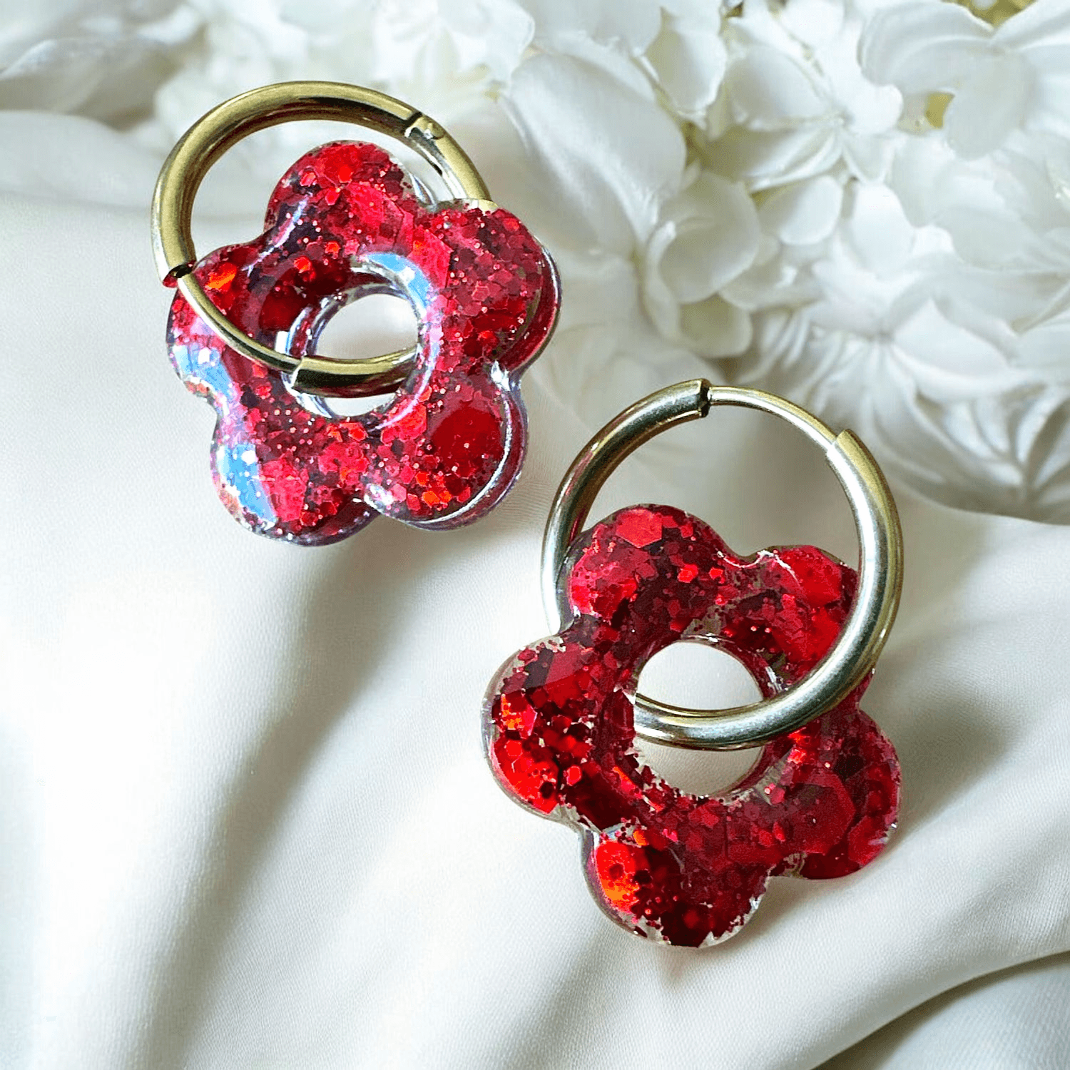 Boucles d'oreilles créoles fleur rouge (red)