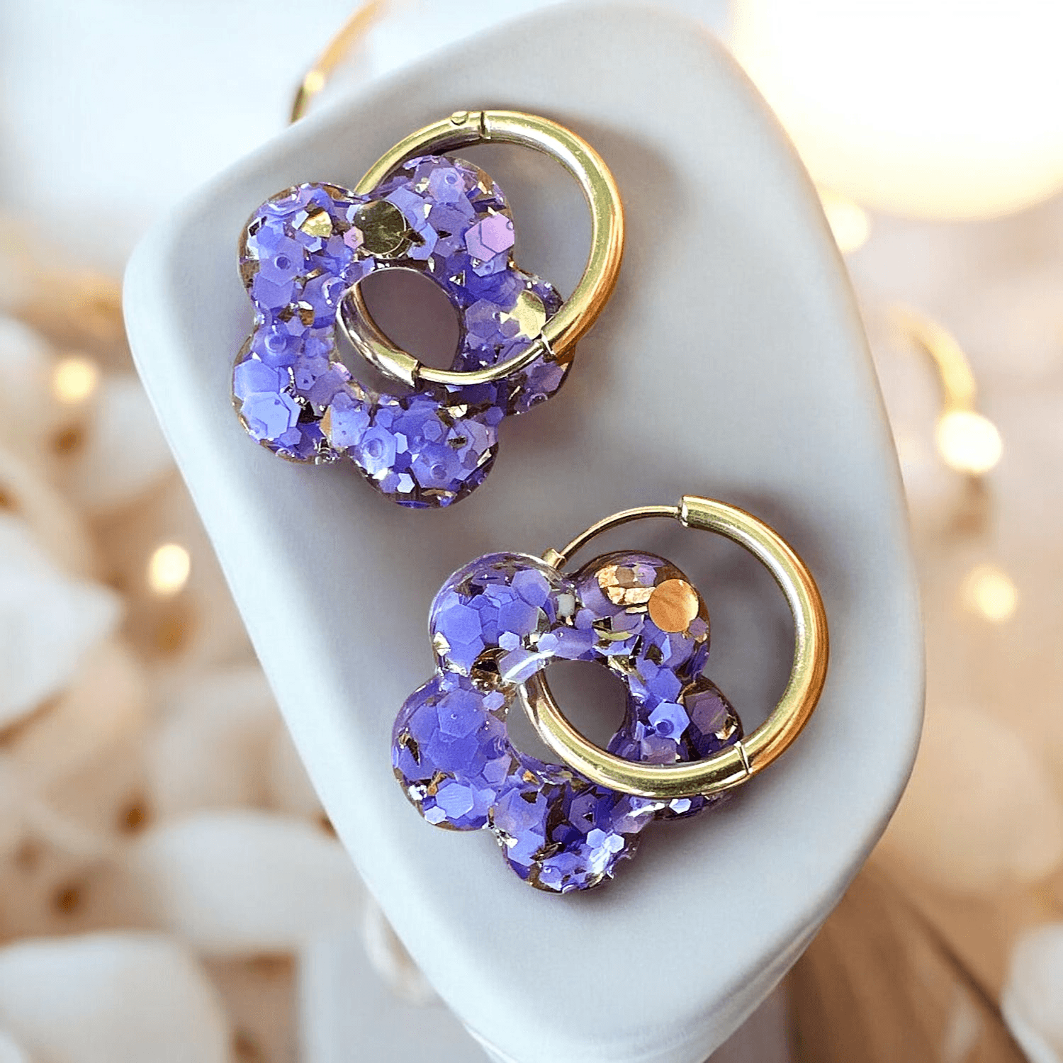 Boucles d'Oreilles Fleur parme et or Scintillante