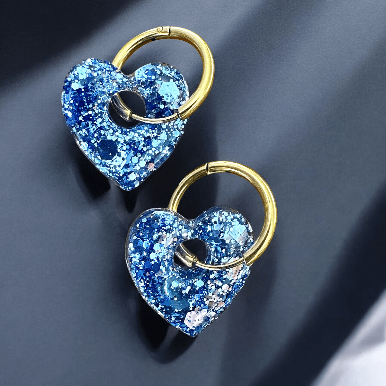 Boucles d'oreilles cœur pailleté bleu denim
