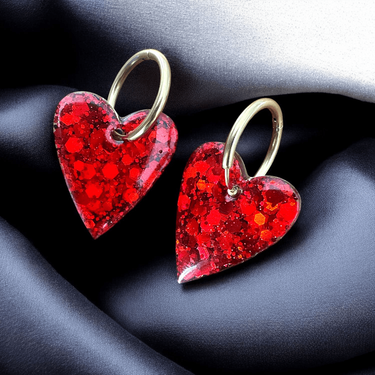 Boucles d'oreilles maxi cœur rouge scintillant