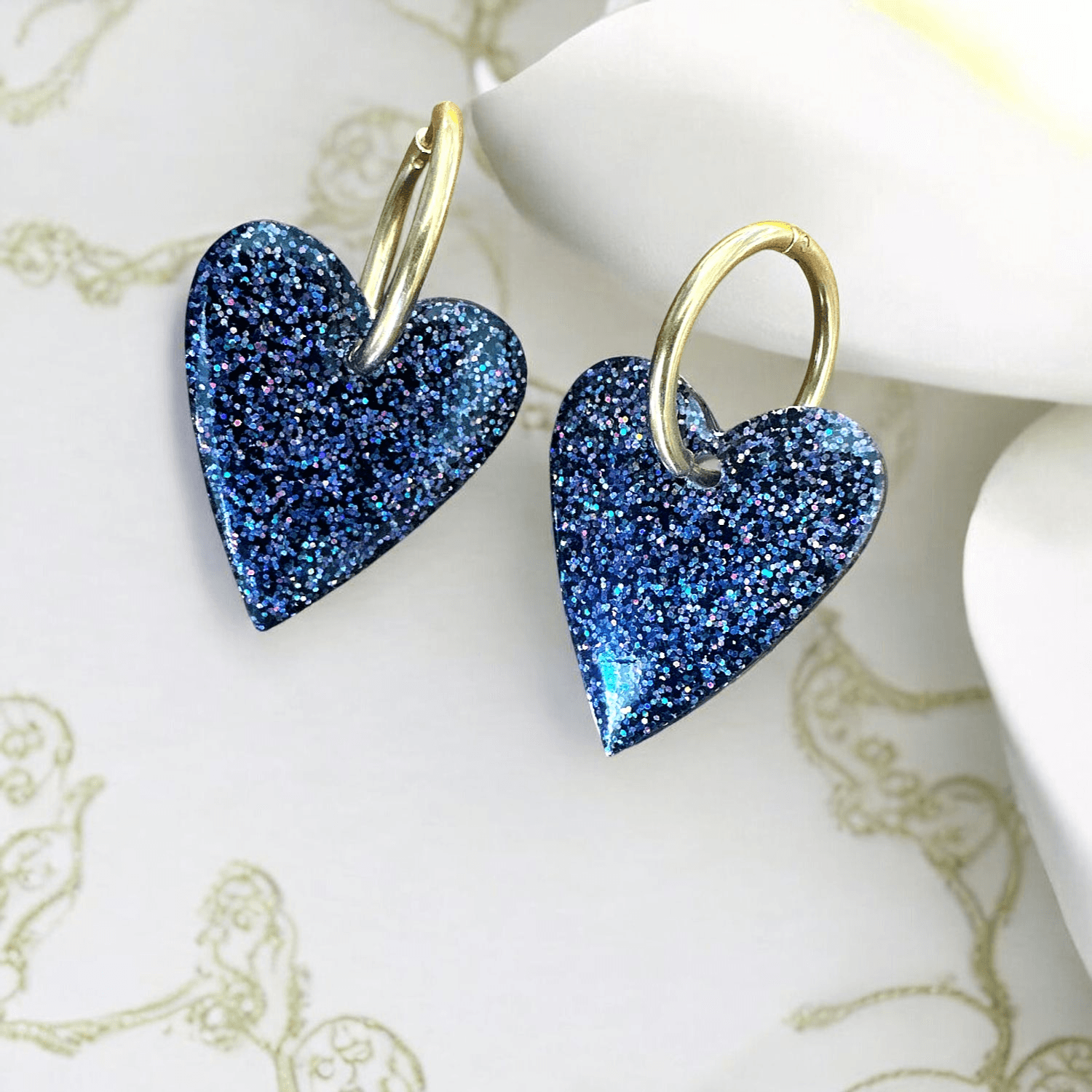 Boucles d'oreilles maxi cœur pailleté fine noir