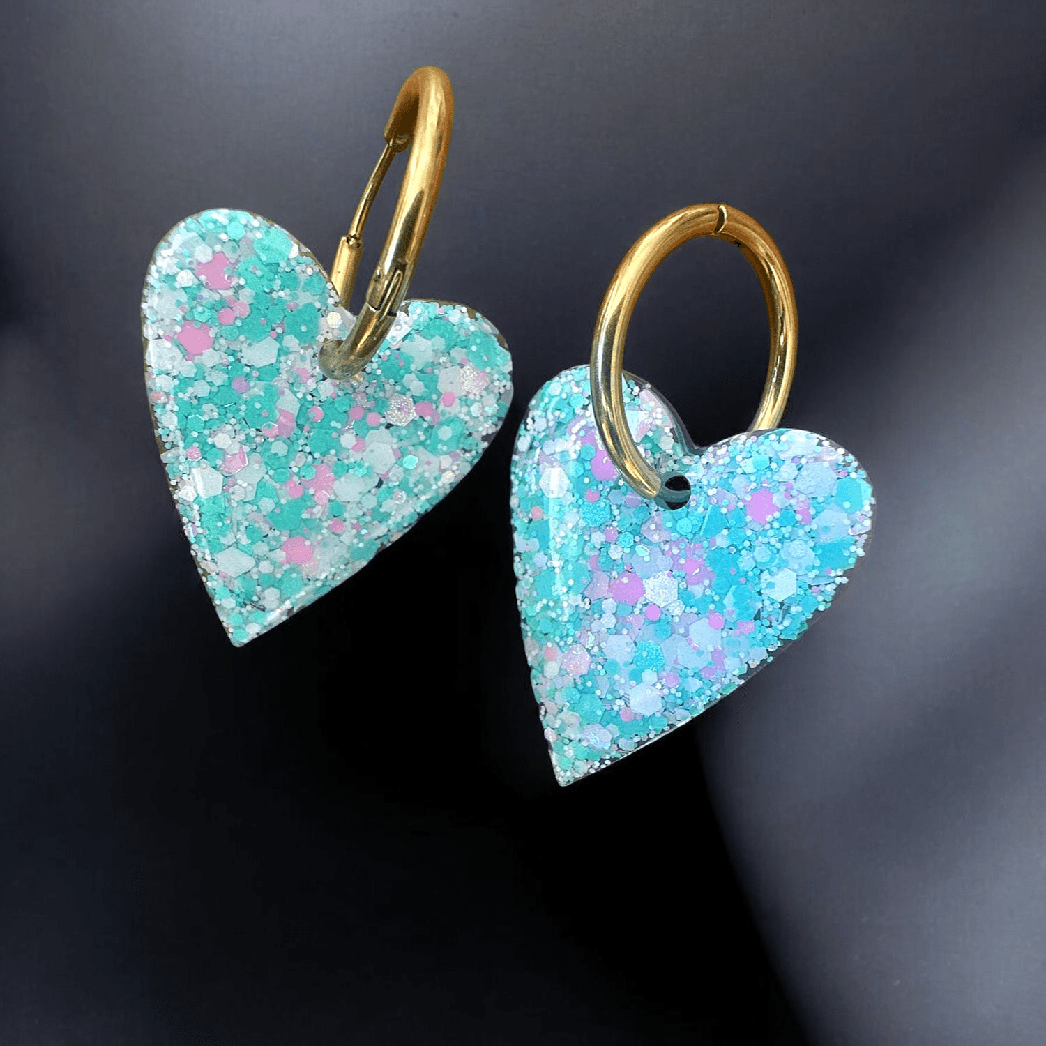 Boucles d'oreilles maxi cœurs pailletés vert menthe