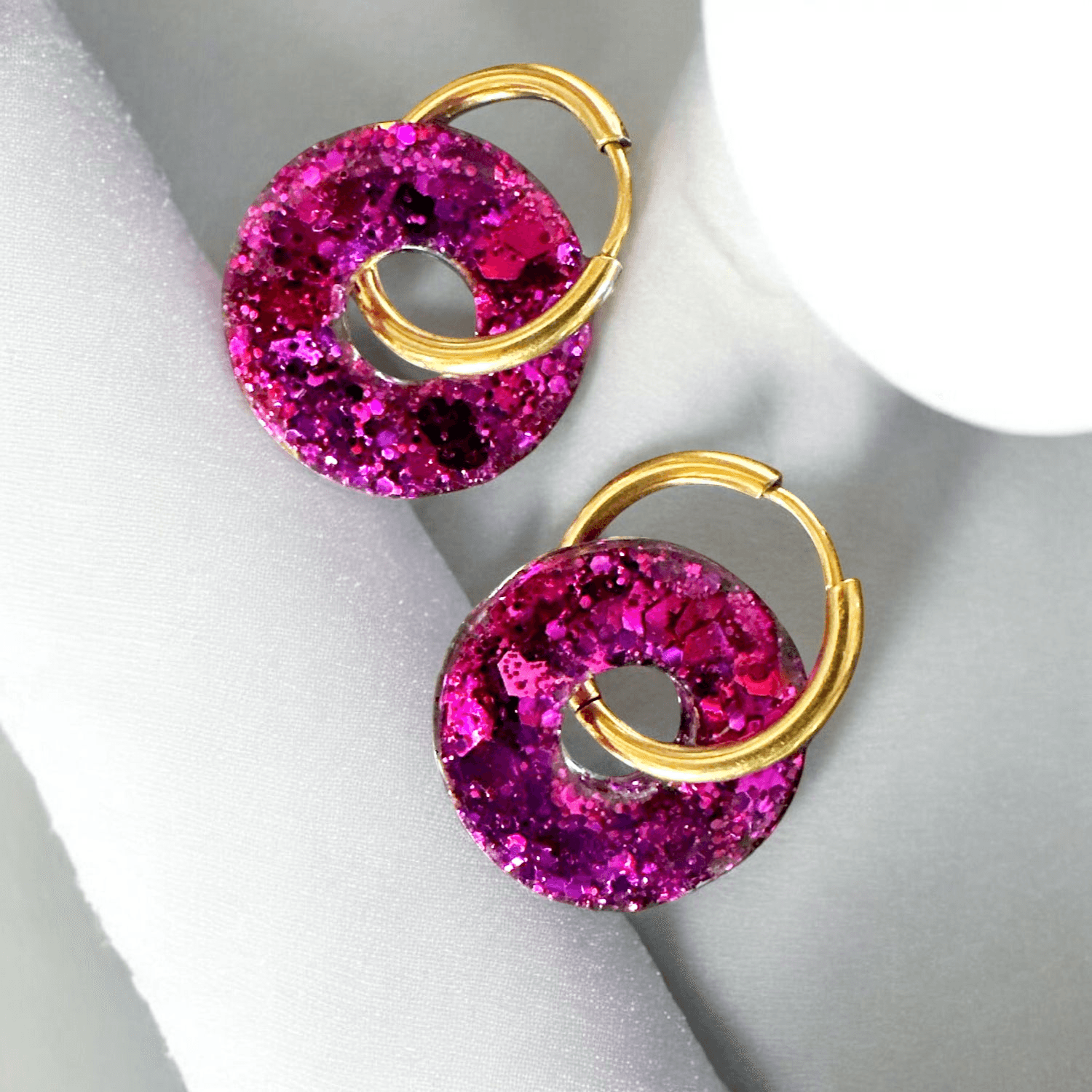Boucles d'Oreilles Cercle paillette fushia