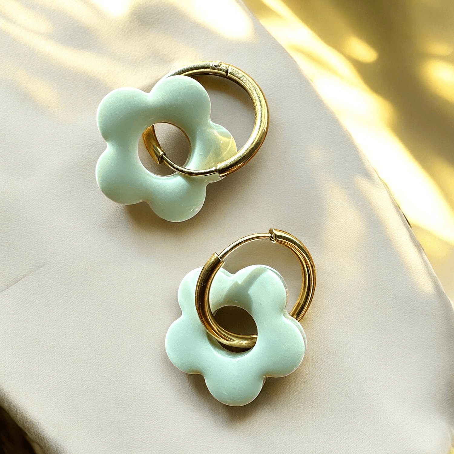 Boucles d'oreilles fleur vert olive