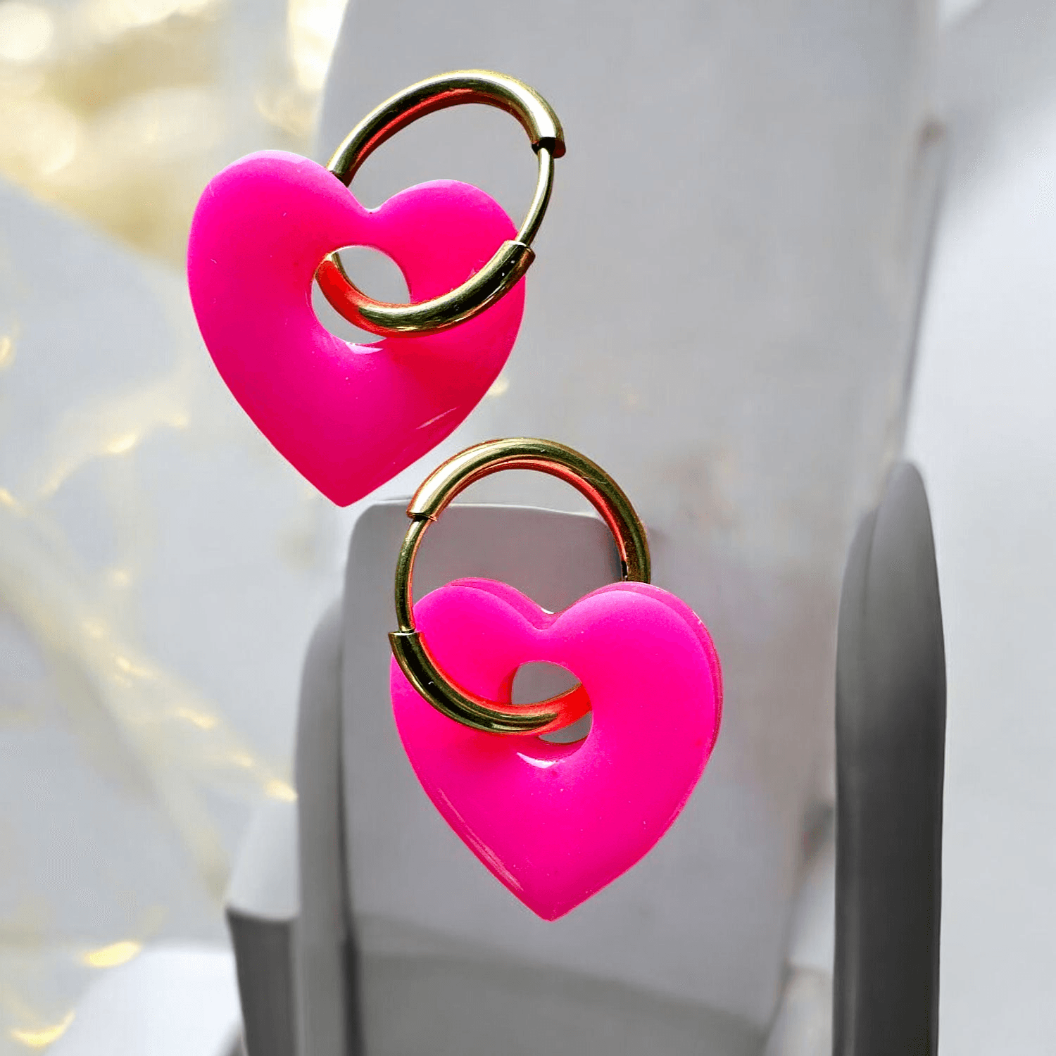 Boucles d'Oreilles Coeur Rose Fluo