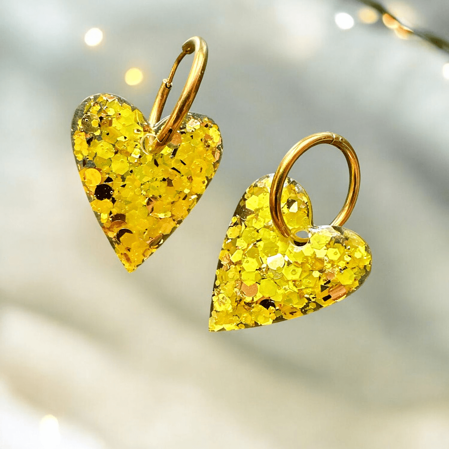 Boucles d'Oreilles maxi  Cœur Pailleté jaune et or