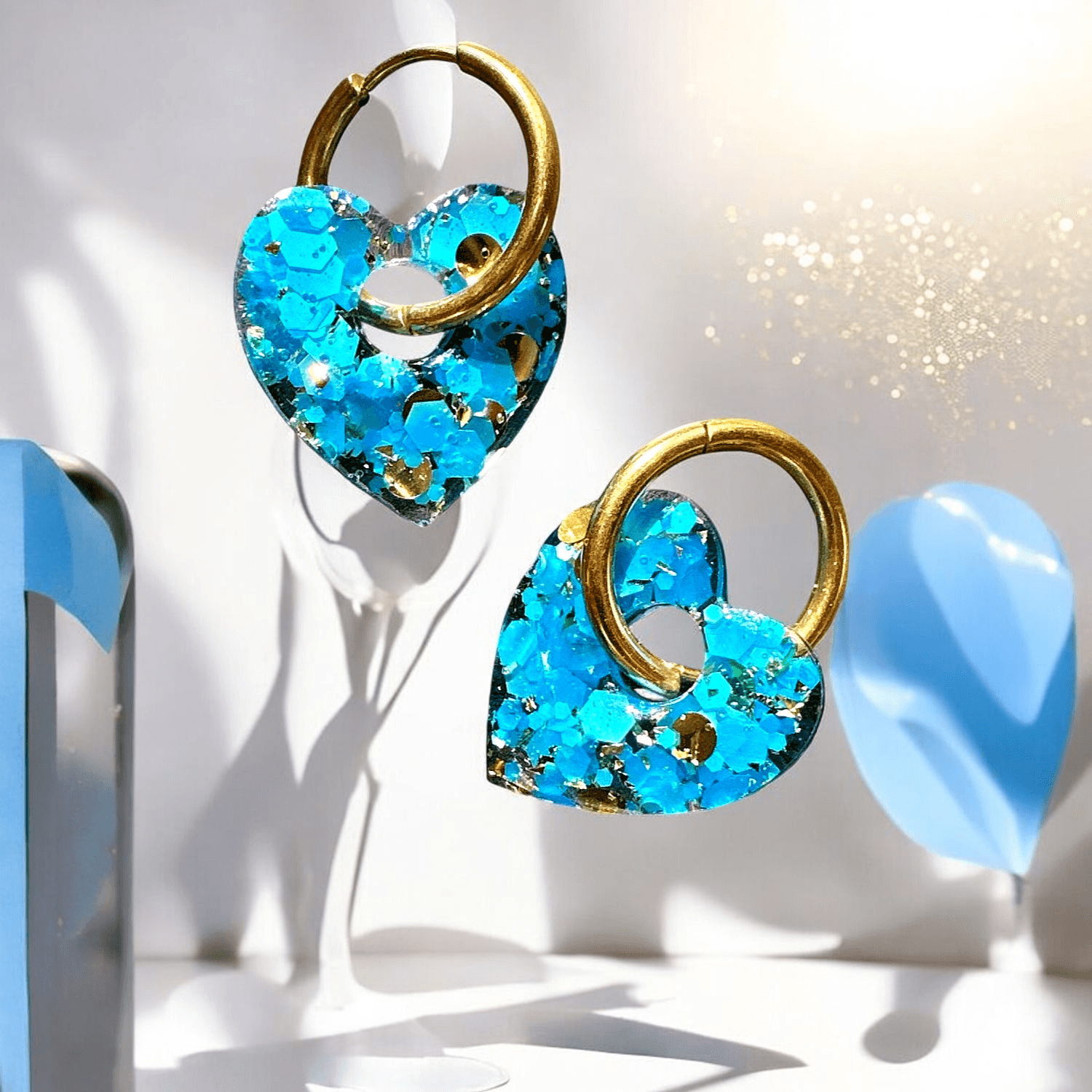 Boucles d'Oreilles Cœur paillette Bleu turquoise et or