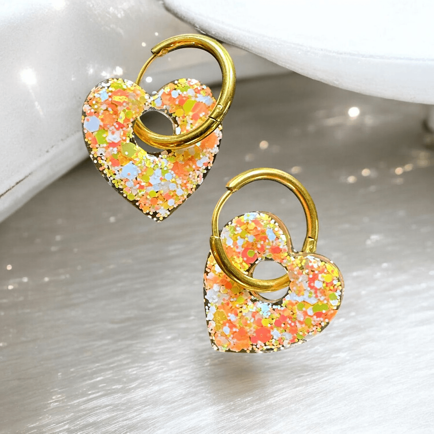 Boucles d'Oreilles coeur Paillette orange et blanc