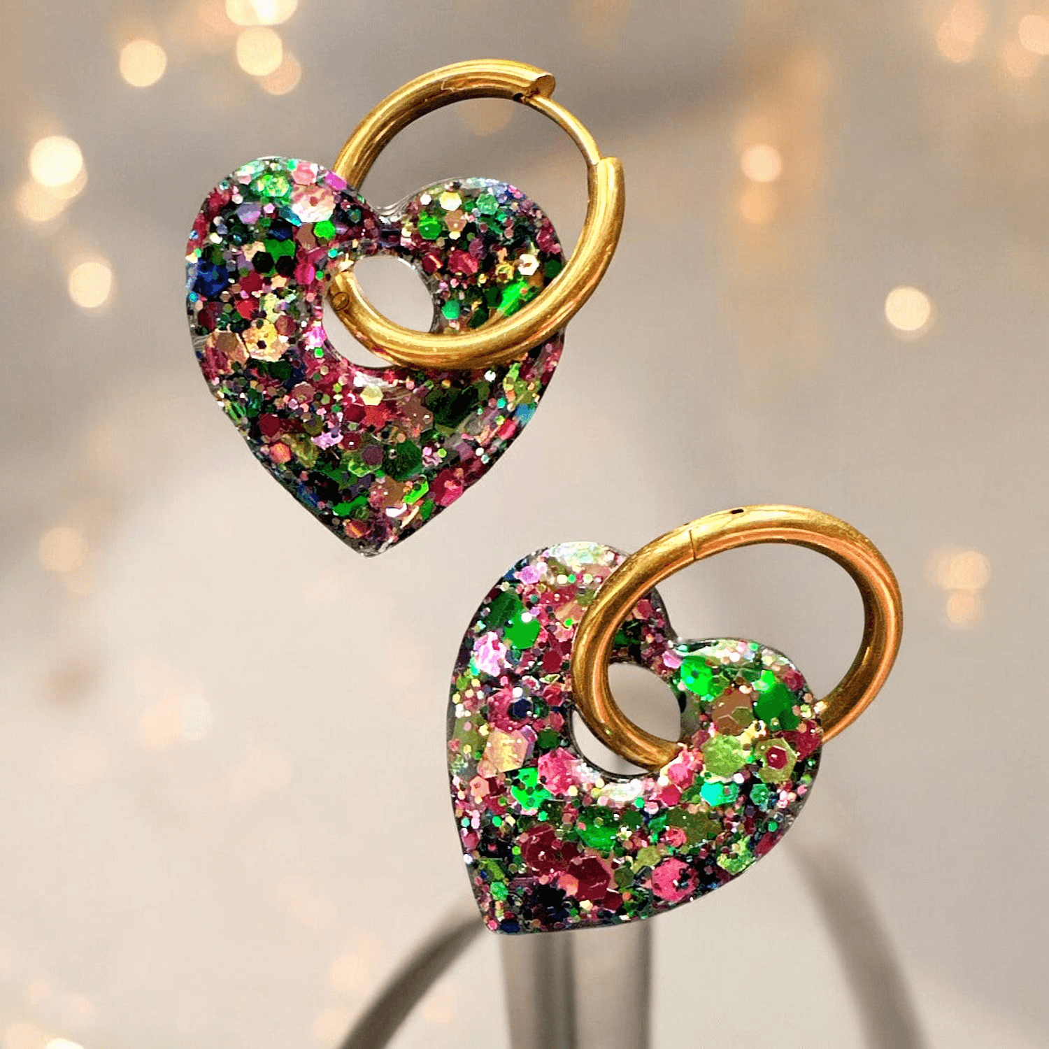 boucles d'oreilles coeur paillette multicolore