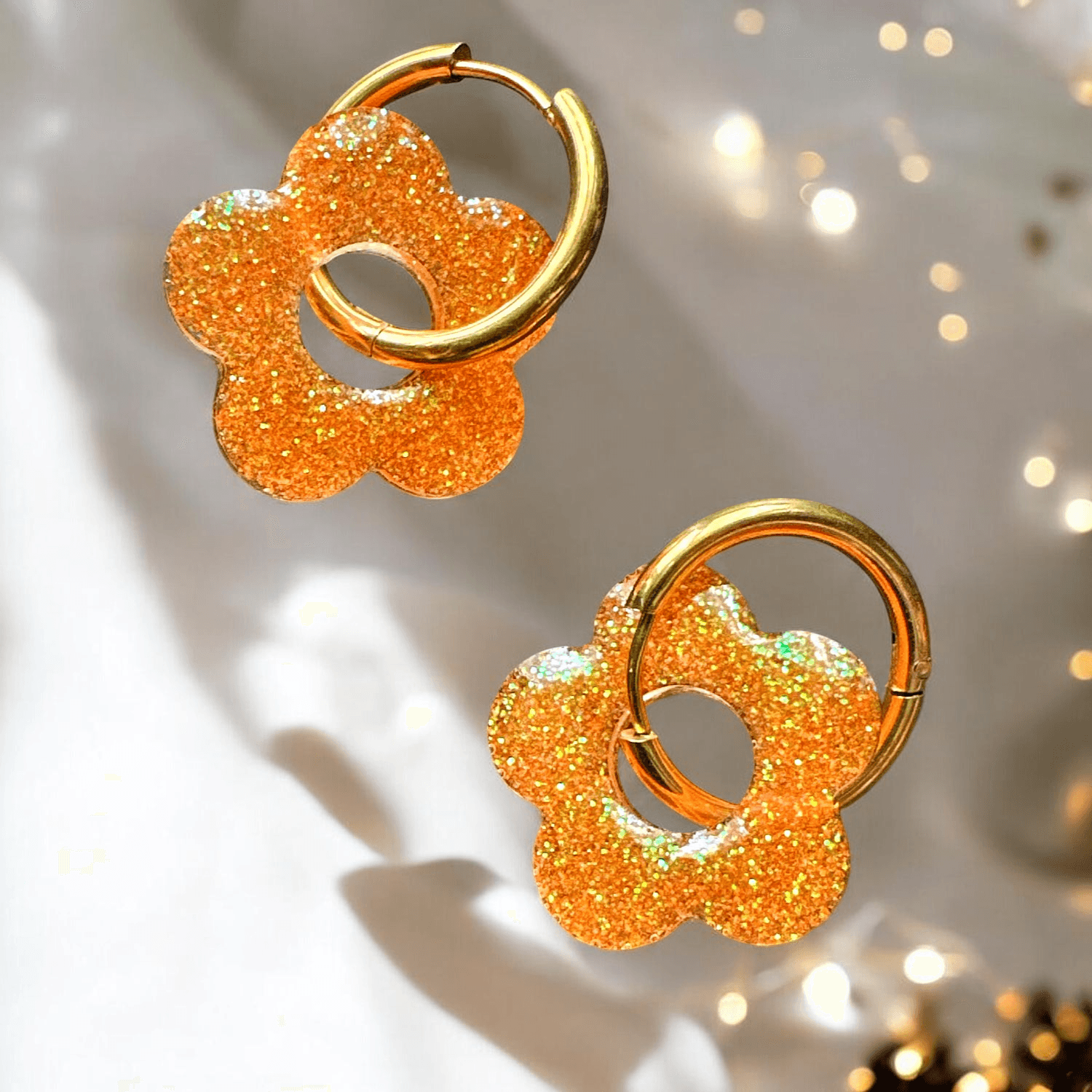 Boucles d’oreilles fleur paillette fine orange