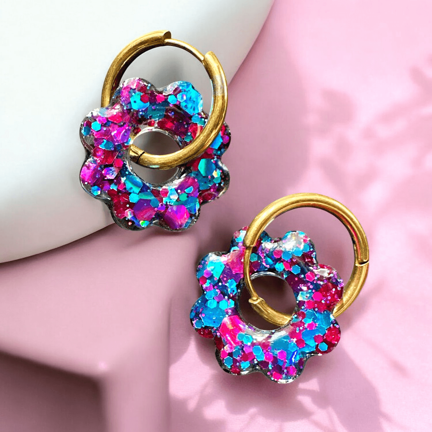 Boucles d'Oreilles soleil paillette bleu turquoise et fushia