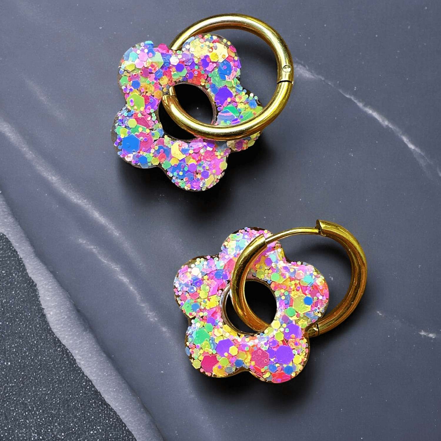 Boucles d'Oreilles fleur paillette multicolore girly
