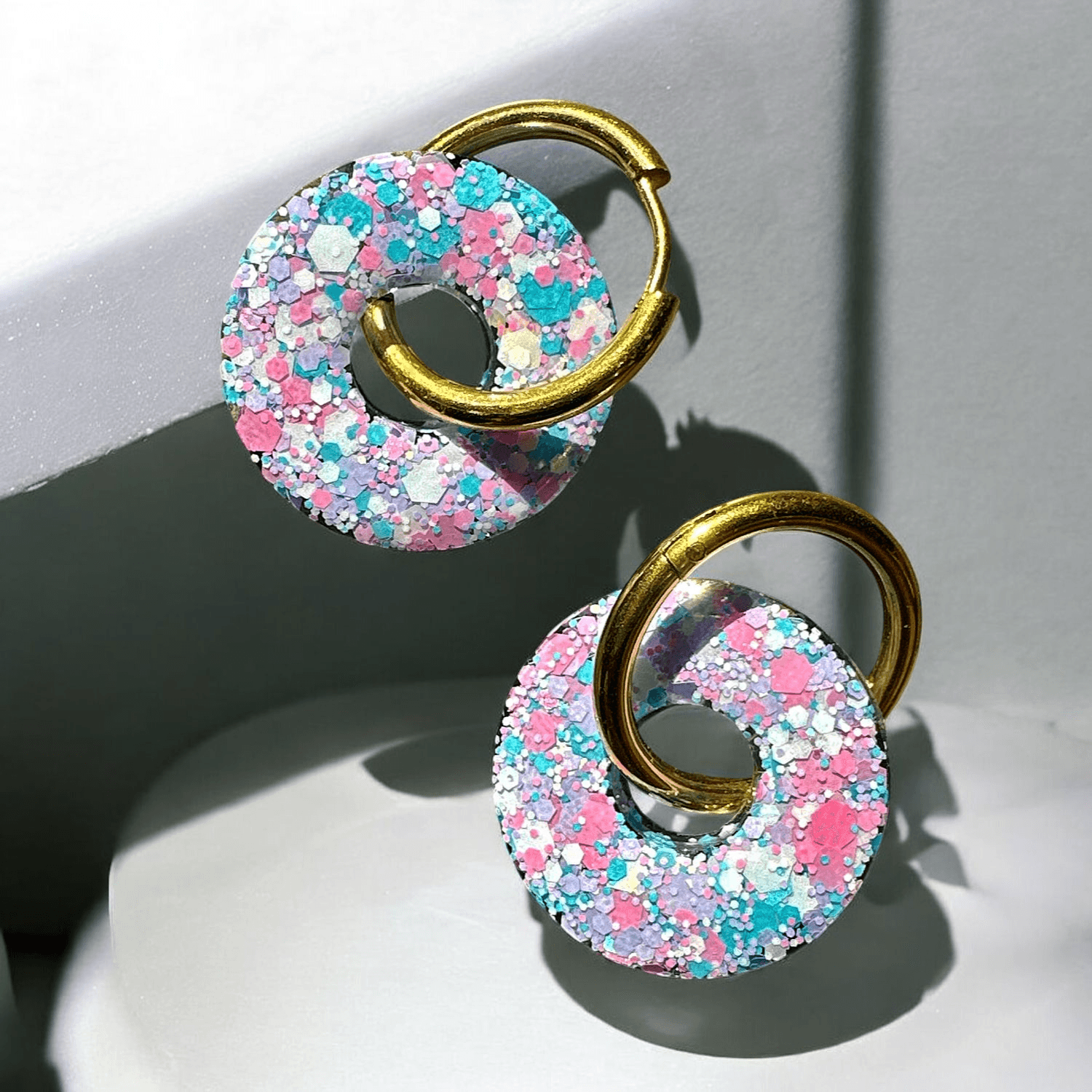 Boucles d'Oreillescercle paillettes multicolore lilas ciel