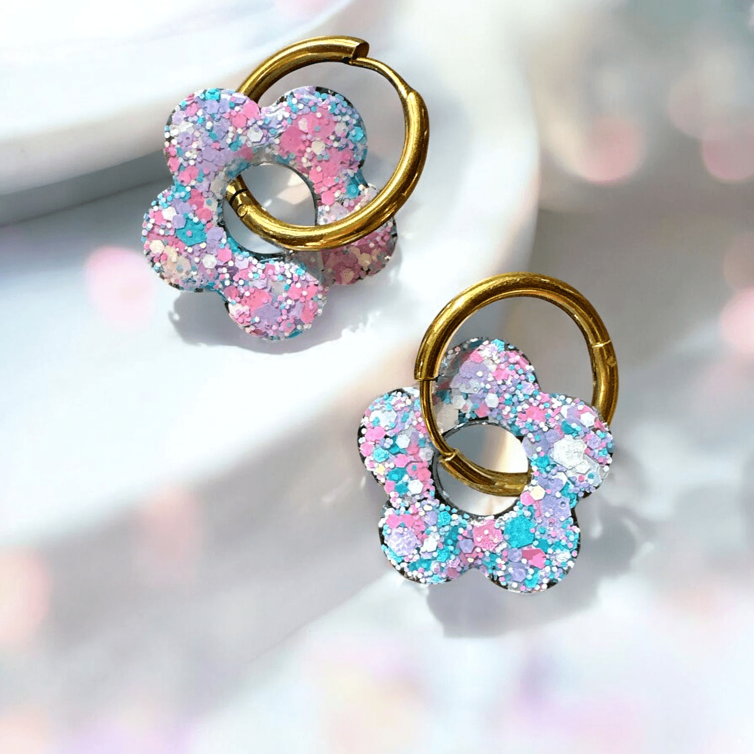 Boucles d'Oreilles Fleur paillette multicolore lilas ciel