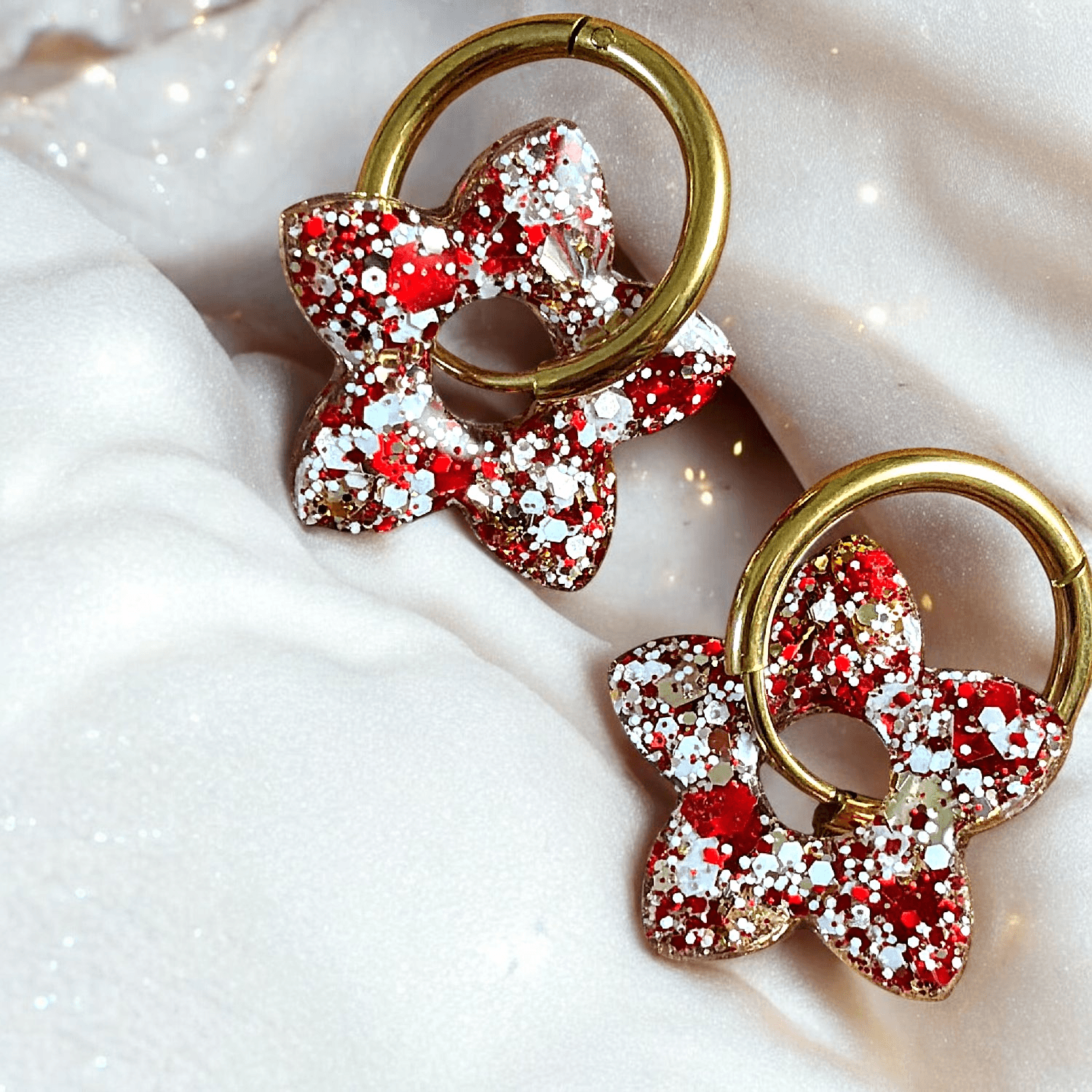 Boucles d'Oreilles Fleur tiaré rouge, blanc et or