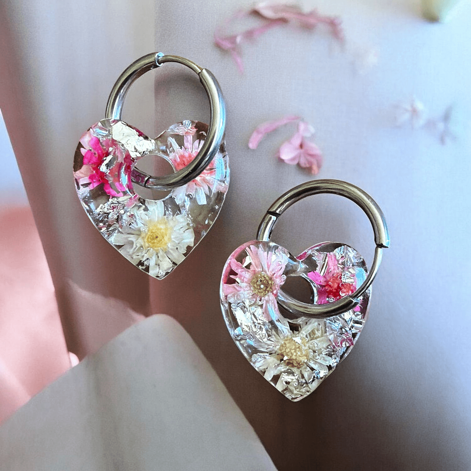 Boucles d'Oreilles Coeur Florale argent en Résine