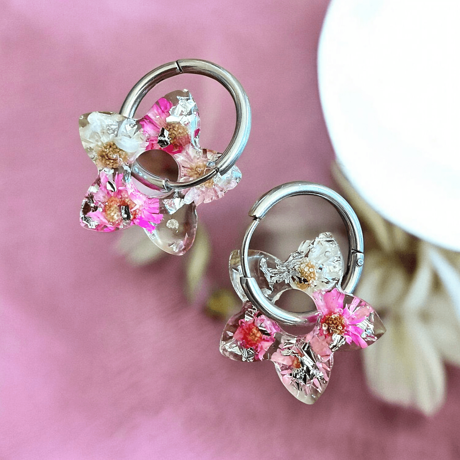 Boucles d'oreilles fleur de tiaré florale argentée