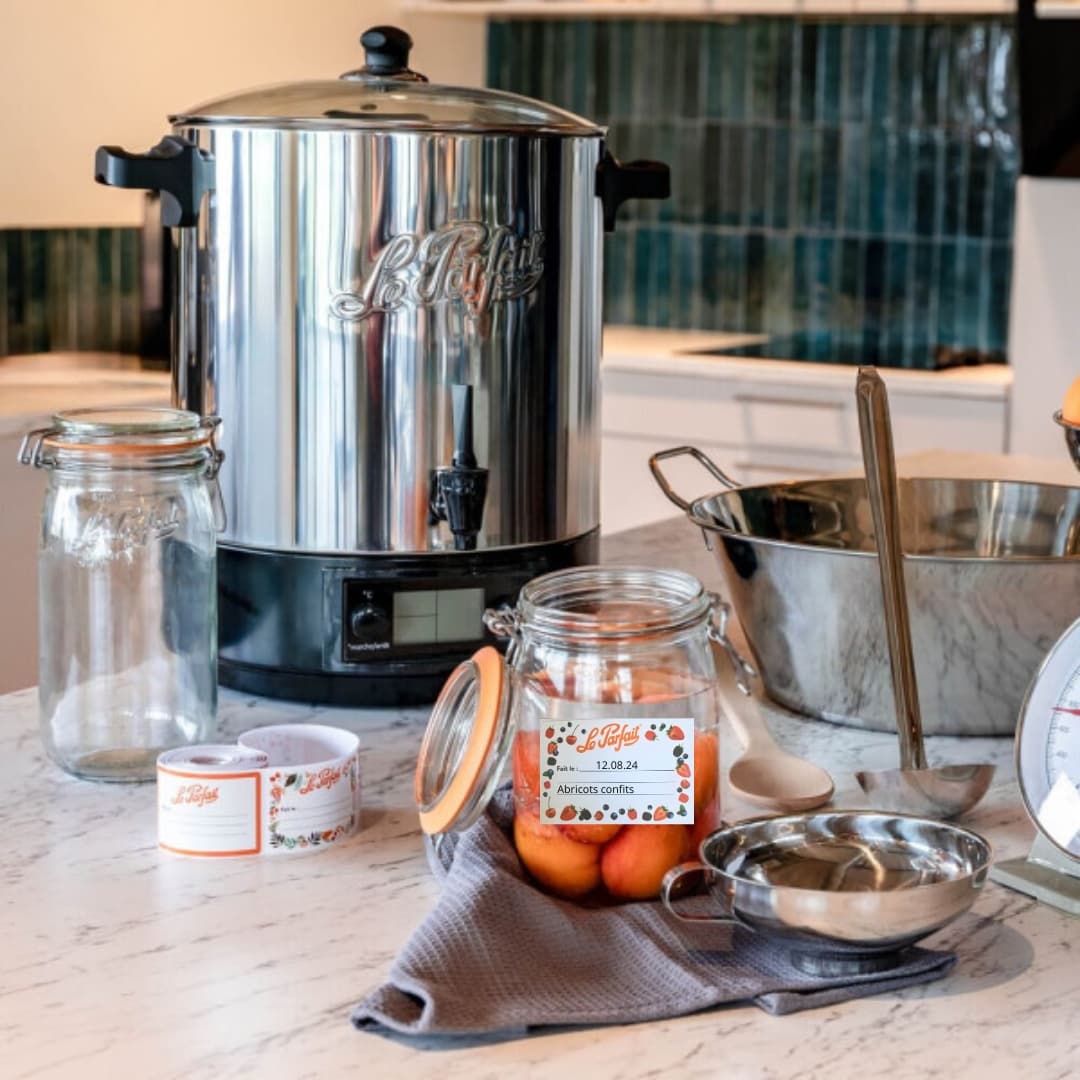 Rouleau de 100 étiquettes adhésive Le Parfait®