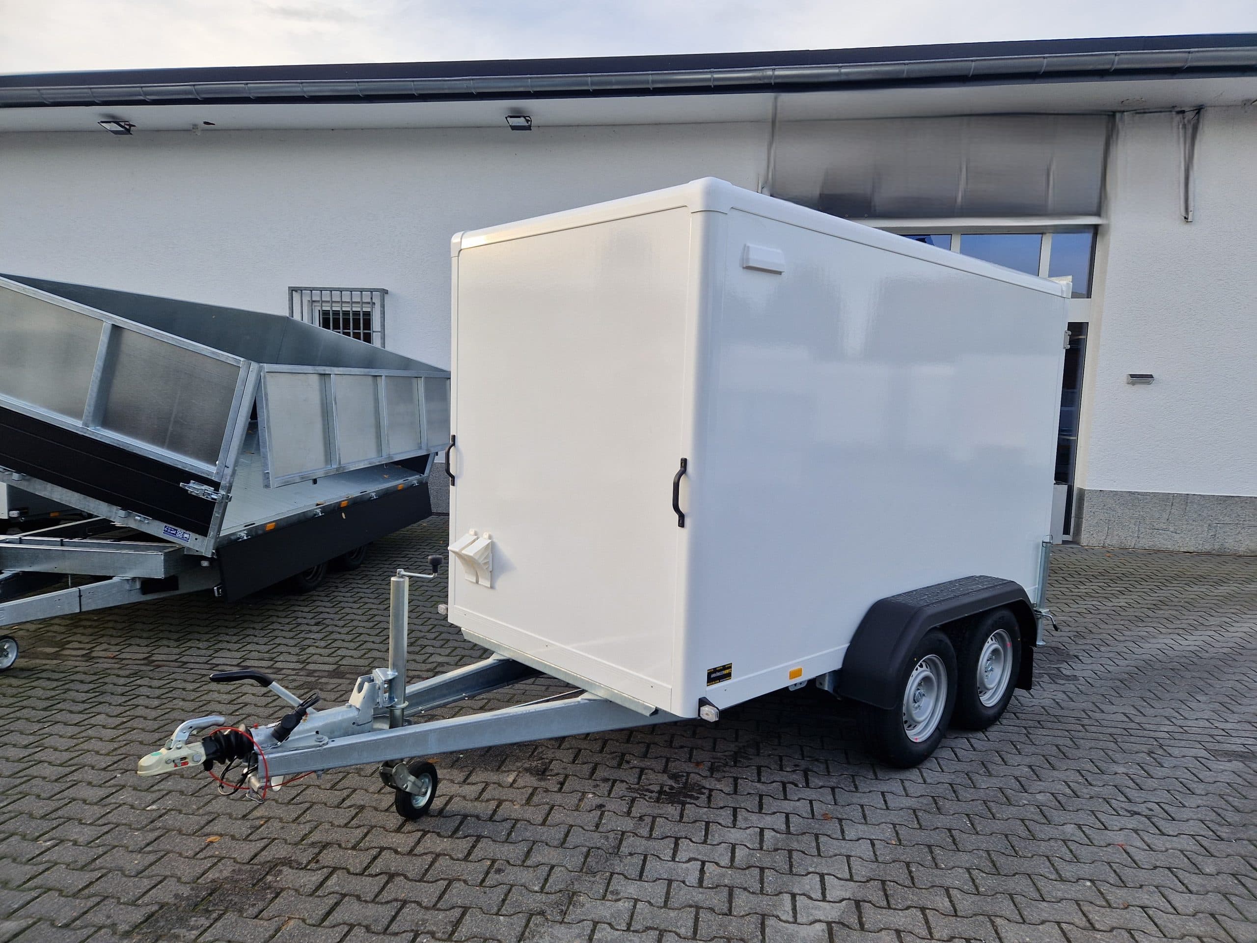 Kargo FS2730/180HTL 305x159x180cm GFK Zurrsystem Tieflader LED (M) 2700kg 100km/H