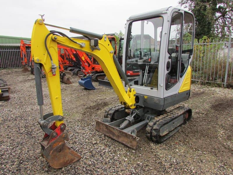 Volvo ECR58D + 3 GODETS – Mini Pelle 5,8T