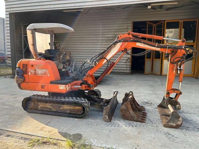 Pelle compacte Hitachi FH22.2 – Occasion – Fiabilité & Performance