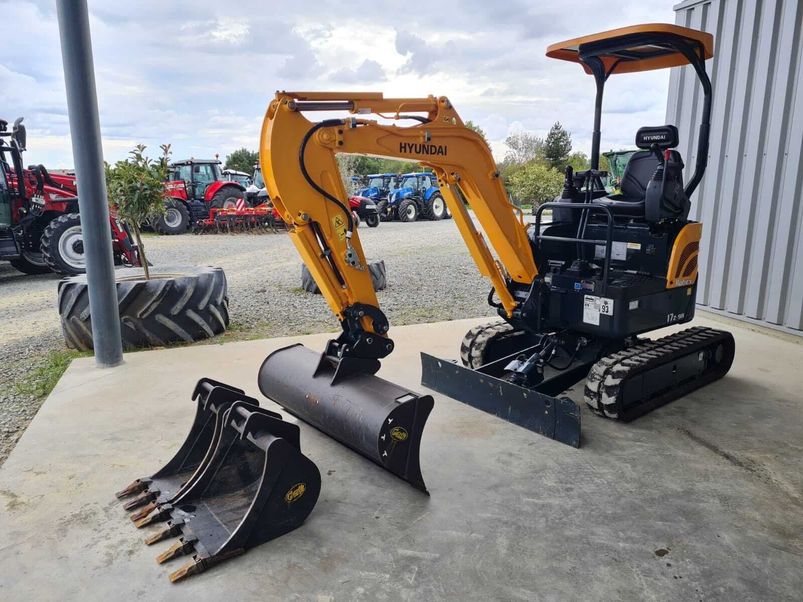 HYUNDAI ROBEX 17Z-9A