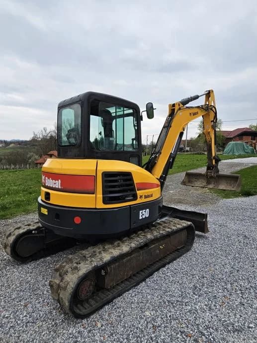 Pelle compacte Bobcat E50 (2016) – 4,86 t – Excellent état