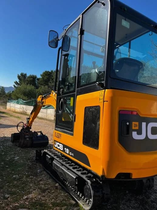 Pelle compacte JCB 19C-1 – 2022 – 1,9 T (785 h) – Garantie constructeur