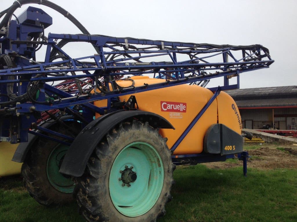 Pulvérisateur Traîné Caruelle OLYMPIA 400S – 28 m / 4 000 L