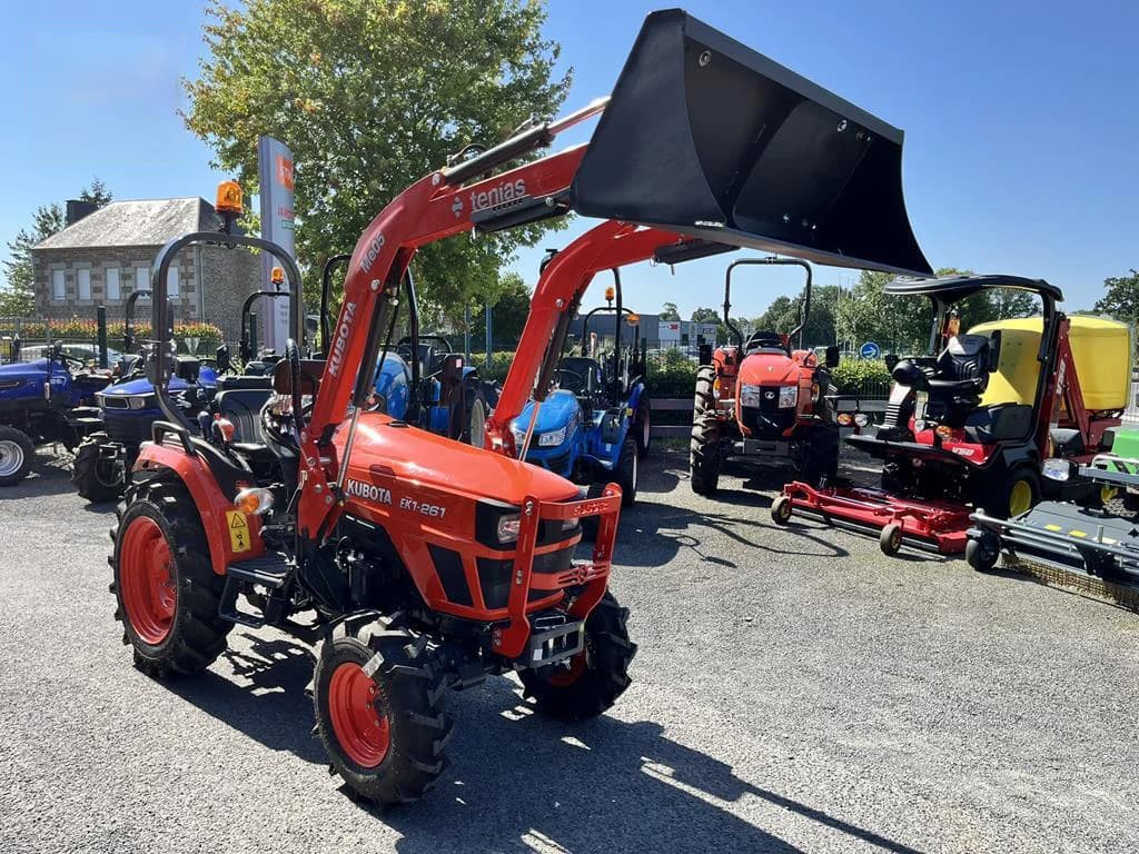 Tracteur Kubota EK1-261 + Chargeuse – 2024