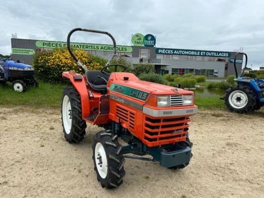 Micro-tracteur Kubota L1-185 – 18,5 CV – 4RM – Reconditionné