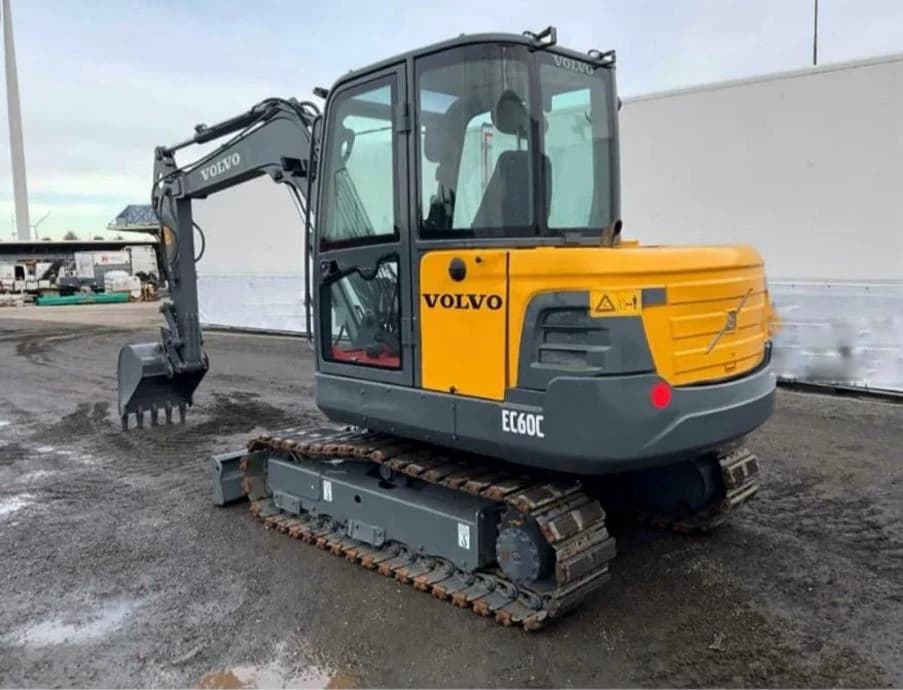 Pelle compacte Volvo EC60C – 2010 – 5,6 tonnes