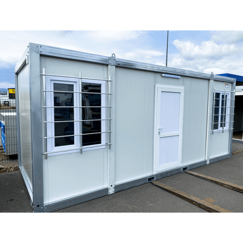 Warsztat budowlany 14 m² – 6 × 2,4 m