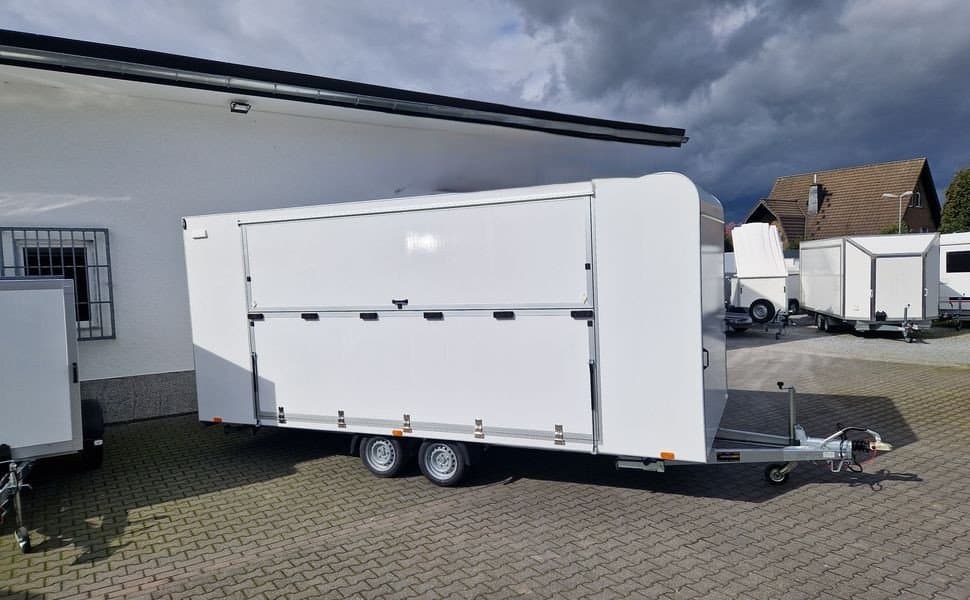 Tomplan Event Trailer TWSP M 550T.01 550x230x217 cm 2700 kg