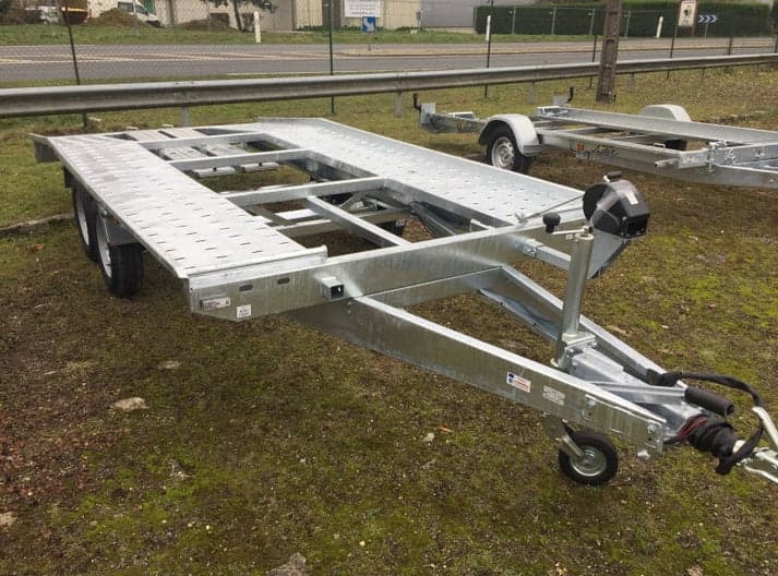 Autotransportanhänger, zulässiges Gesamtgewicht 2700 kg, neuwertig mit 2 Jahren Garantie