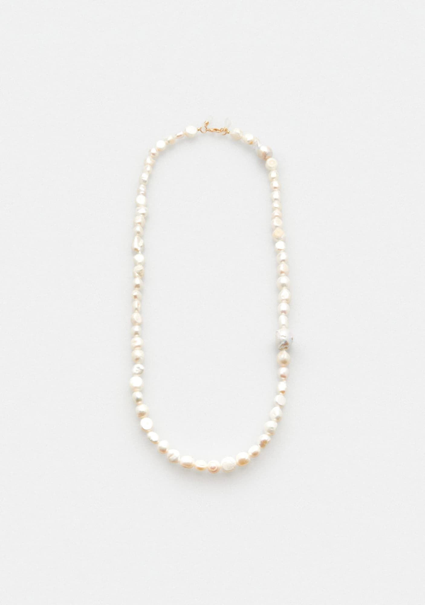 kaleos natural pearl chain 1