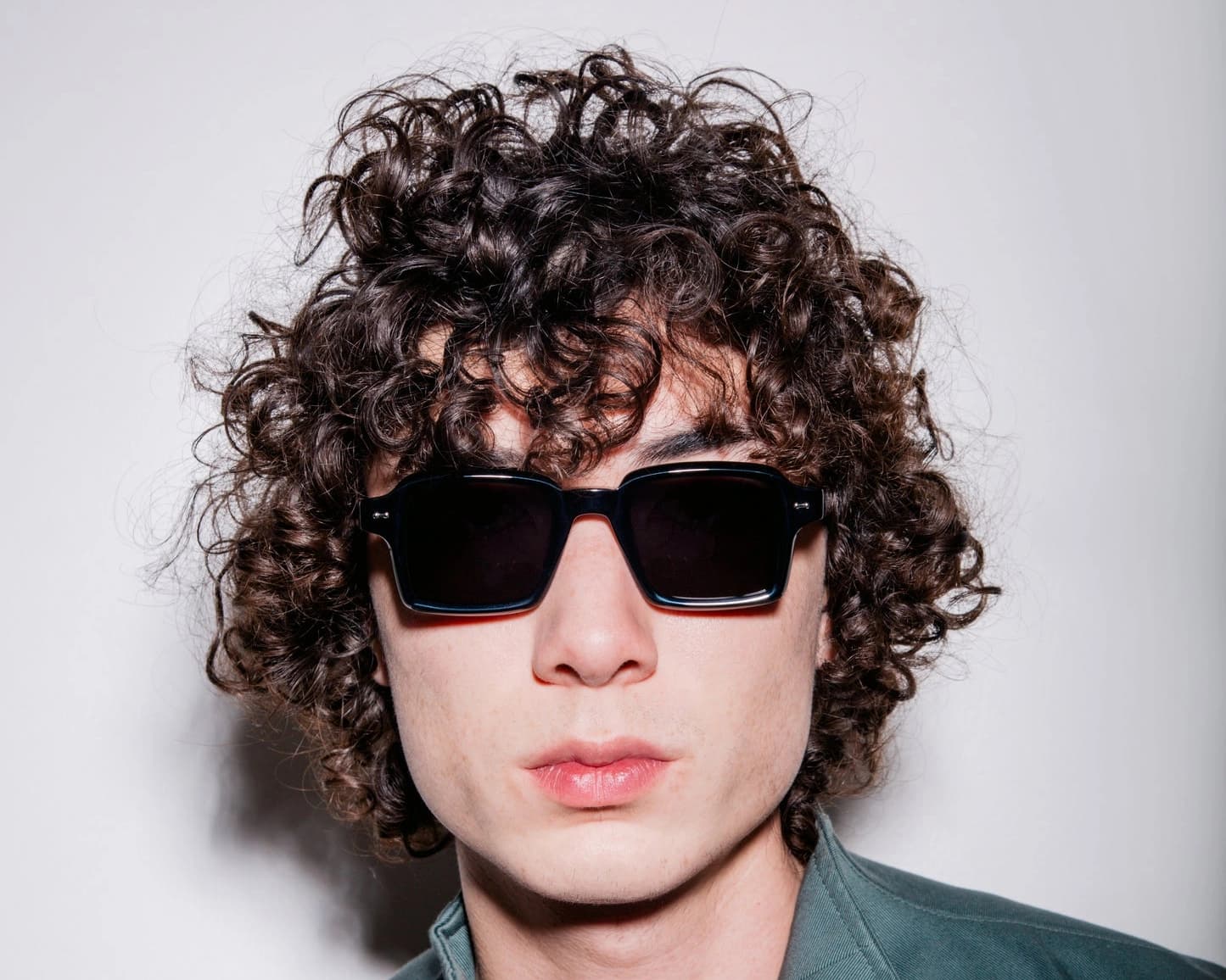 PETER AND MAY NUMERO Black