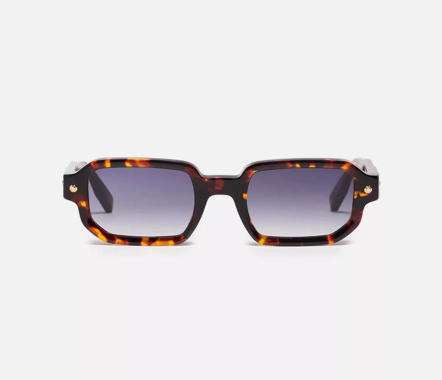 John Dalia Project P06 C142