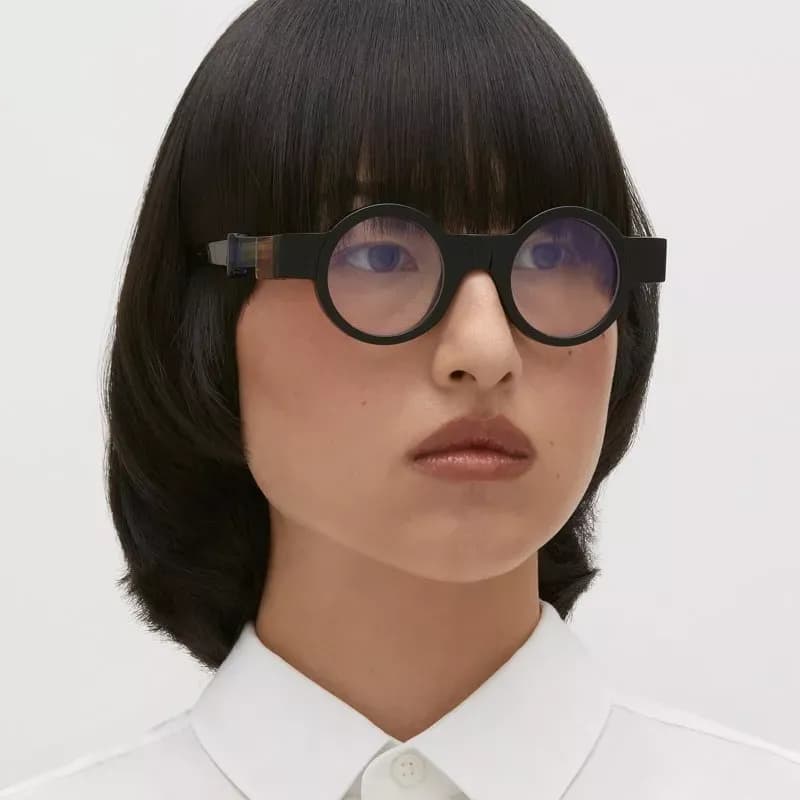 Kuboraum I02 Black Shine